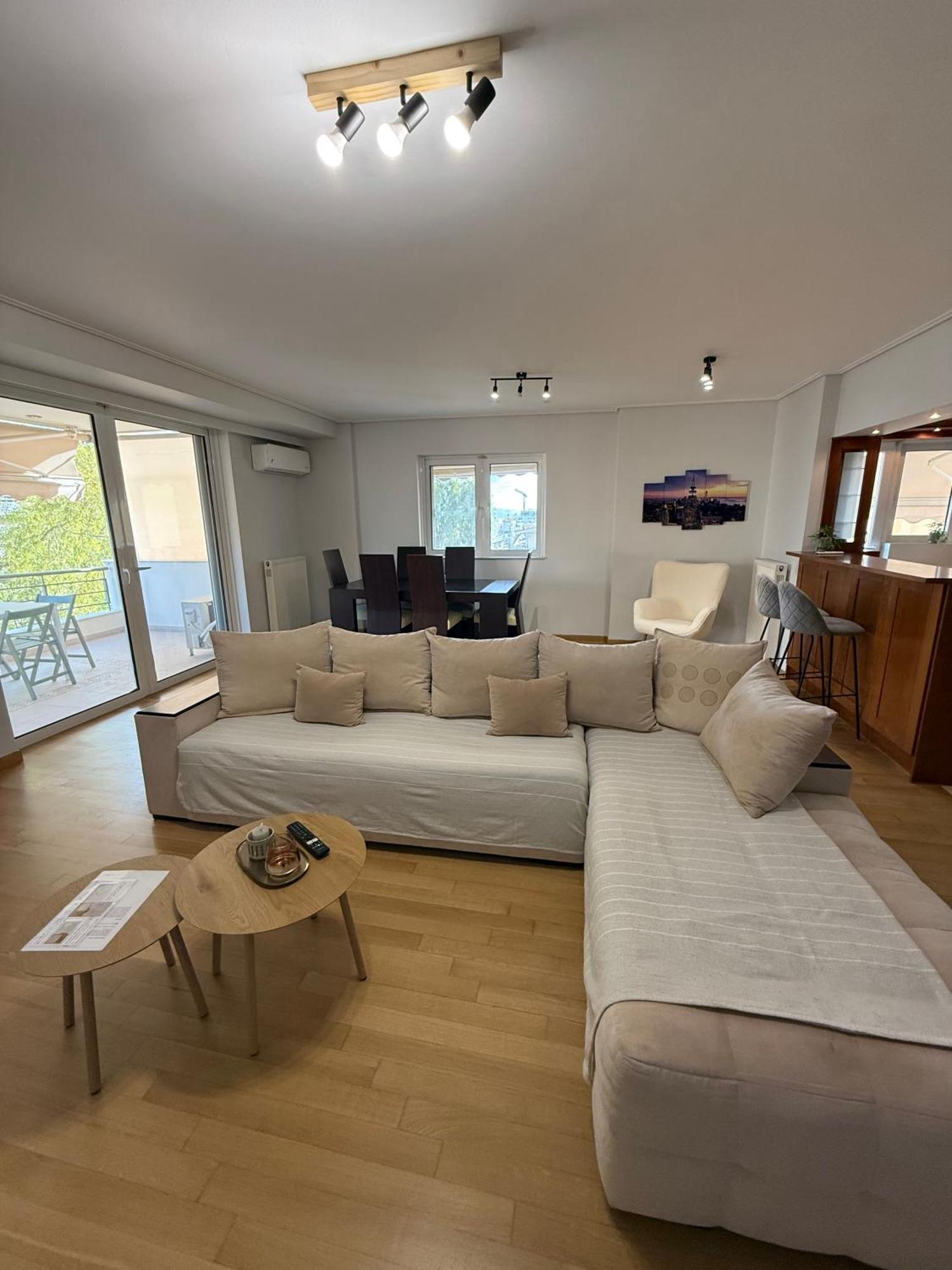 Luxury Apartment Elliniko เอเธนส์ ภายนอก รูปภาพ